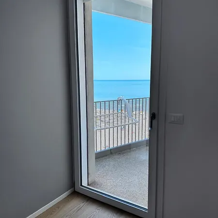 Daire La Torre Moderno Monolocale Fronte Mare