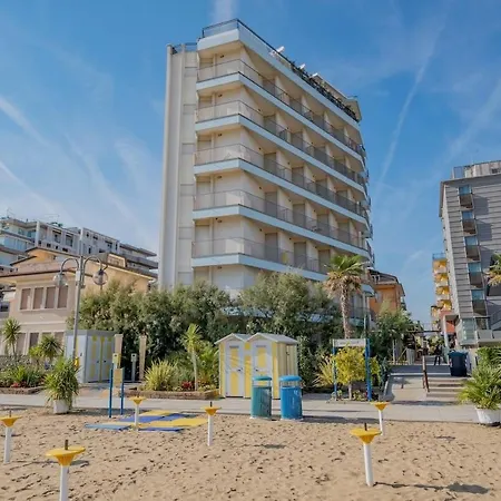 La Torre Moderno Monolocale Fronte Mare * リド・ディ・イエゾロ