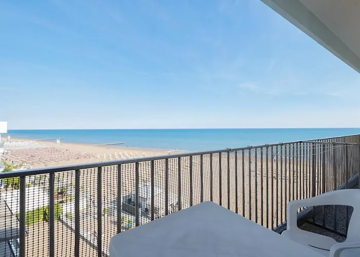Apartament La Torre Moderno Monolocale Fronte Mare Lido di Jesolo